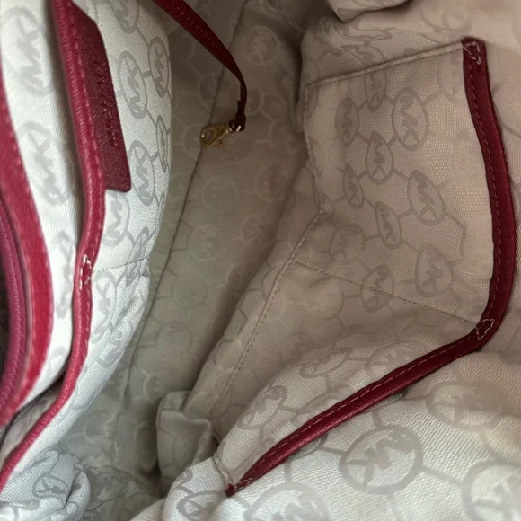 Classic Michael Kors Hamilton Leather Satchel, Size Large in Wine - Picture 5 of 11